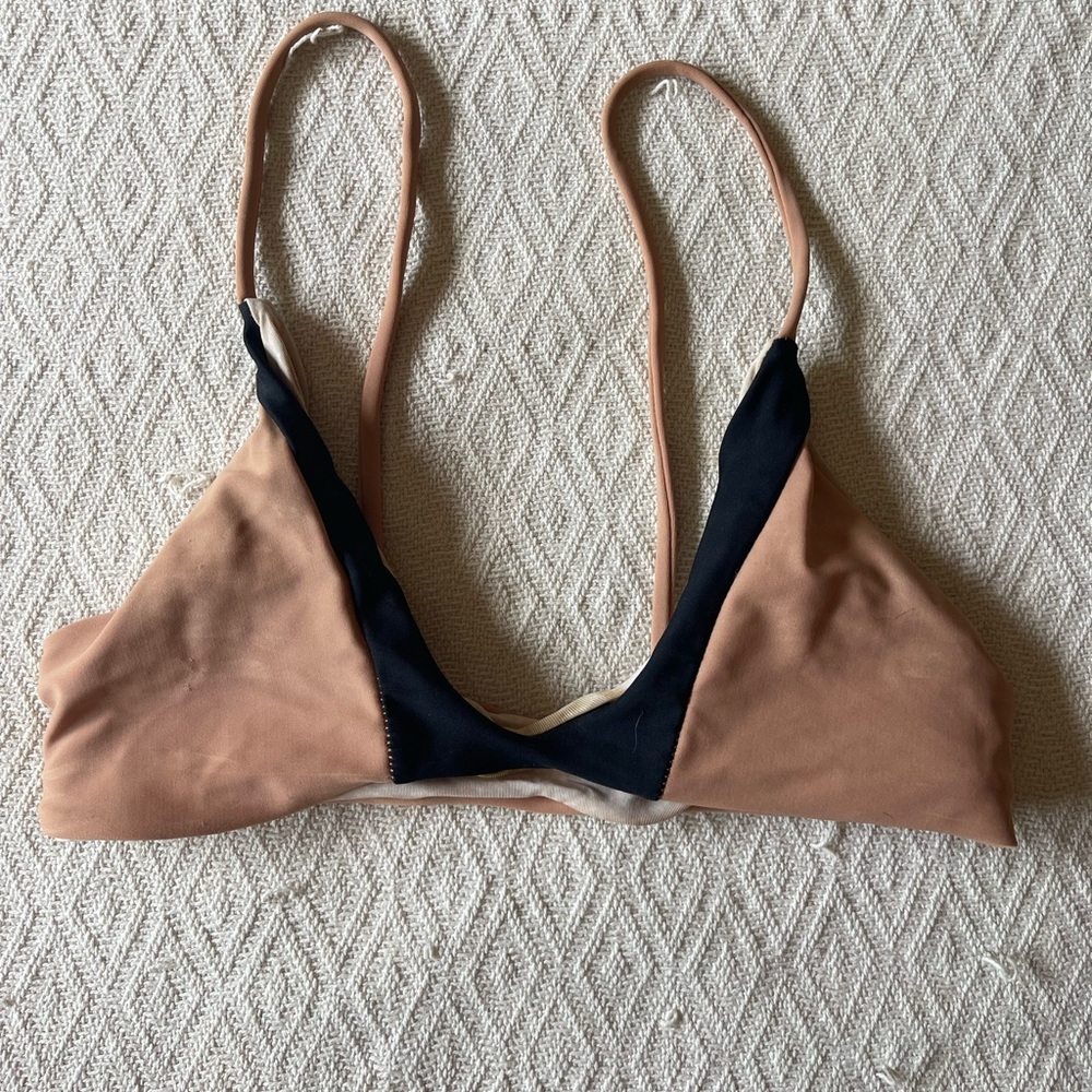 Acacia bikini top